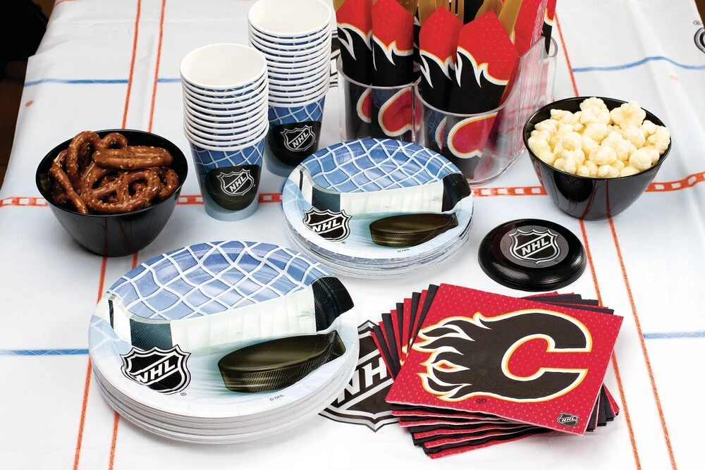 NHL Calgary Flames Lunch Napkins, 16-pk 4 NHL Calgary Flames Lunch Napkins, 16-pk - Image 2
